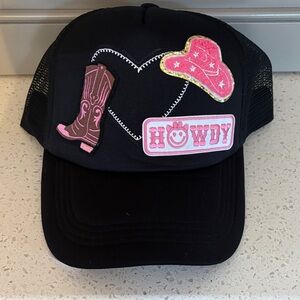 Woman’s howdy cowgirl trucker hat! New